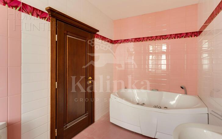 2-этажный коттедж 672 м² с отделкой