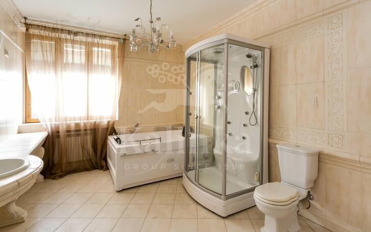 2-этажный коттедж 672 м² с отделкой
