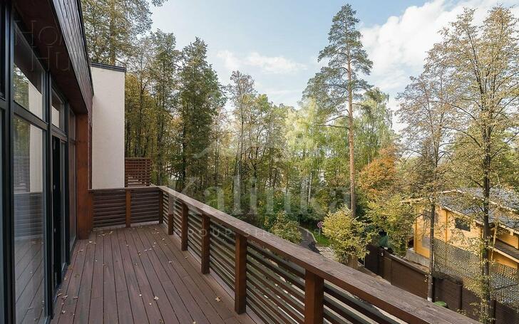 2-этажный таунхаус 350 м² с отделкой