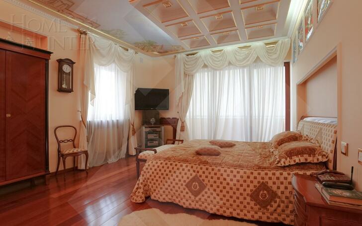 4-КОМН. КВАРТИРА С ОТДЕЛКОЙ 180 М² НА 3 ЭТАЖЕ