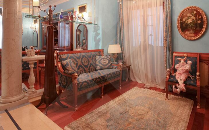 4-КОМН. КВАРТИРА С ОТДЕЛКОЙ 180 М² НА 3 ЭТАЖЕ