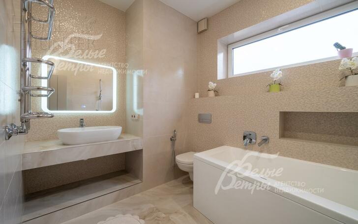 2-этажный коттедж 220 м² с отделкой