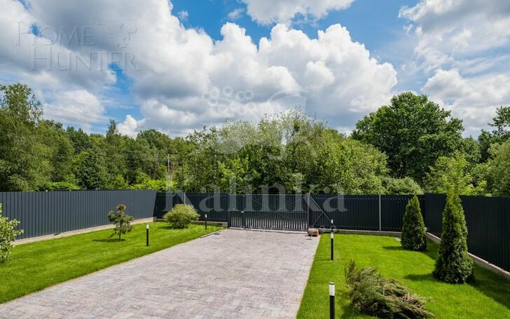 2-этажный коттедж 250 м² с отделкой