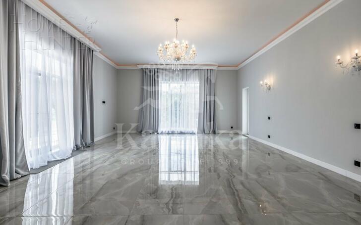 2-этажный коттедж 250 м² с отделкой