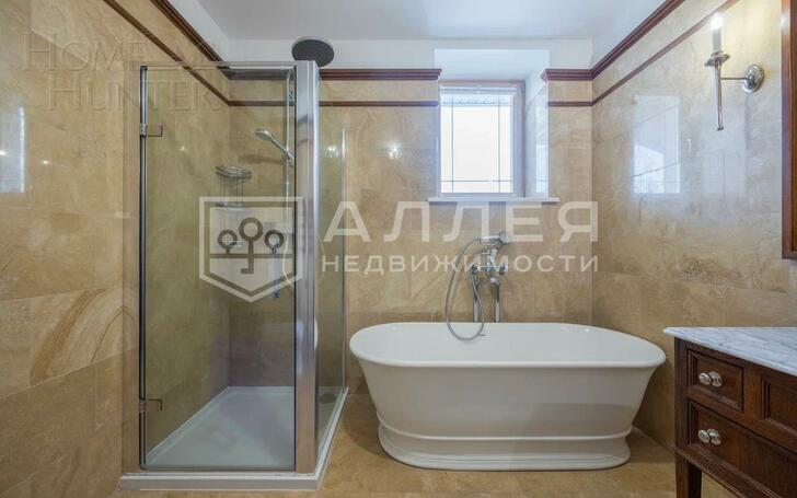 2-этажный коттедж 428 м² с отделкой