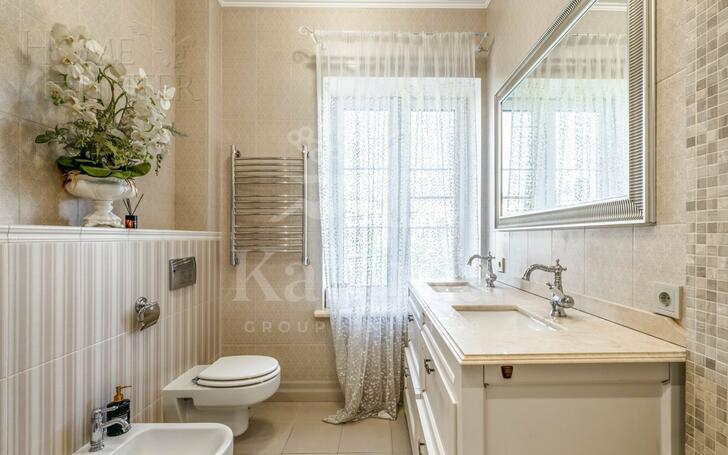 3-этажный таунхаус 230 м² с отделкой