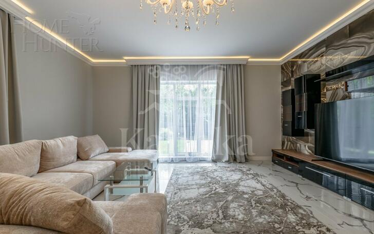 2-этажный коттедж 250 м² с отделкой