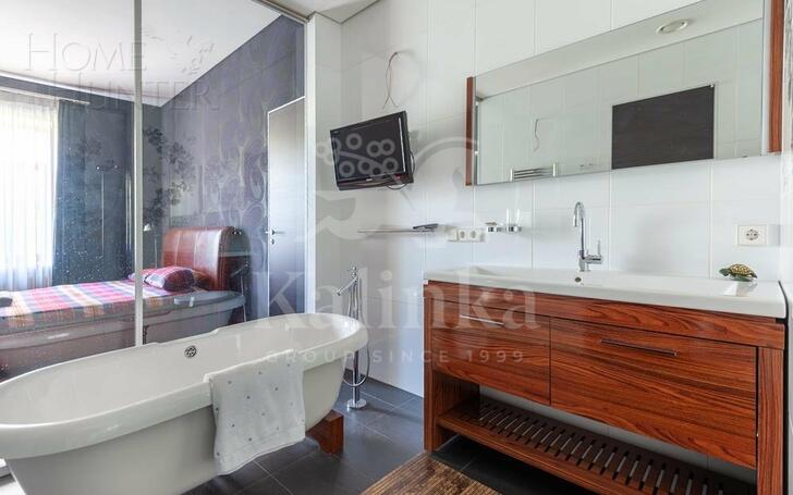 3-КОМН. КВАРТИРА С ОТДЕЛКОЙ 188.5 М² НА 3 ЭТАЖЕ