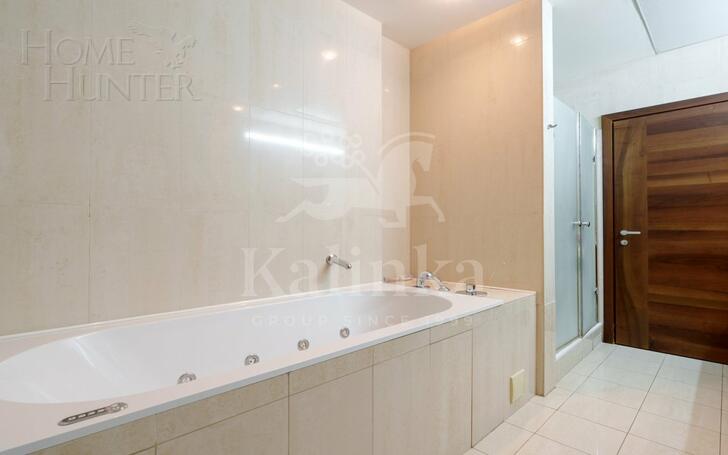 5-КОМН. КВАРТИРА С ОТДЕЛКОЙ 232.5 М² НА 3 ЭТАЖЕ