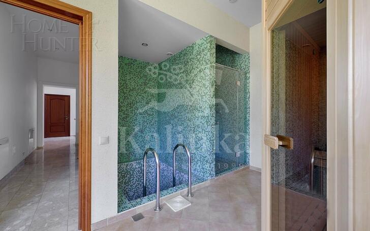 2-этажный коттедж 270 м² с отделкой