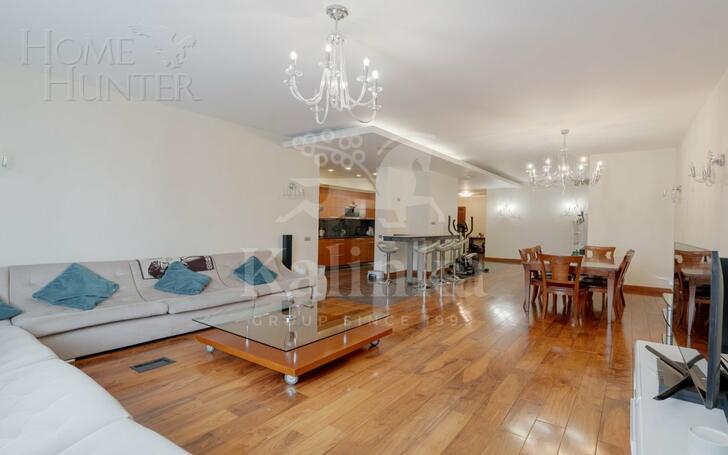5-КОМН. КВАРТИРА С ОТДЕЛКОЙ 232.5 М² НА 3 ЭТАЖЕ