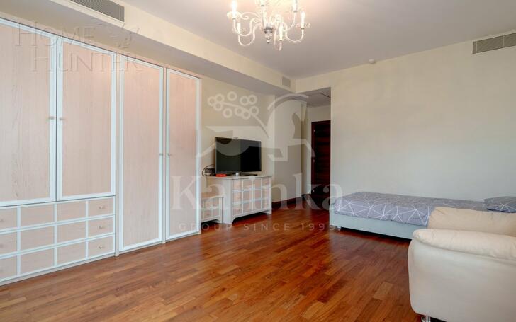 5-КОМН. КВАРТИРА С ОТДЕЛКОЙ 232.5 М² НА 3 ЭТАЖЕ