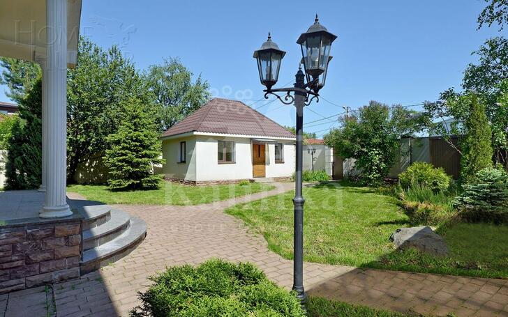 2-этажный коттедж 270 м² с отделкой