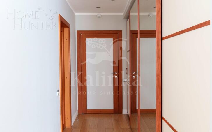 5-КОМН. КВАРТИРА С ОТДЕЛКОЙ 204.2 М² НА 3 ЭТАЖЕ
