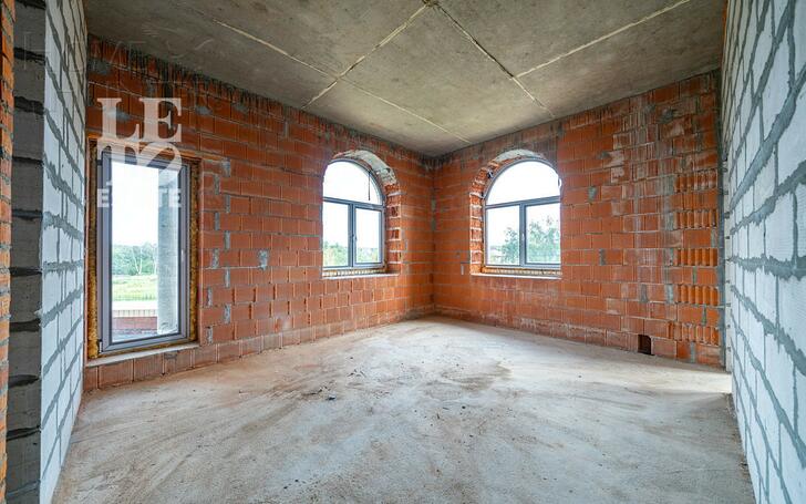 2-этажный коттедж 460 м² без отделки