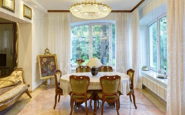 2-этажный коттедж 900 м² с отделкой