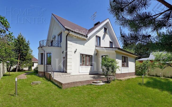 2-этажный коттедж 270 м² с отделкой