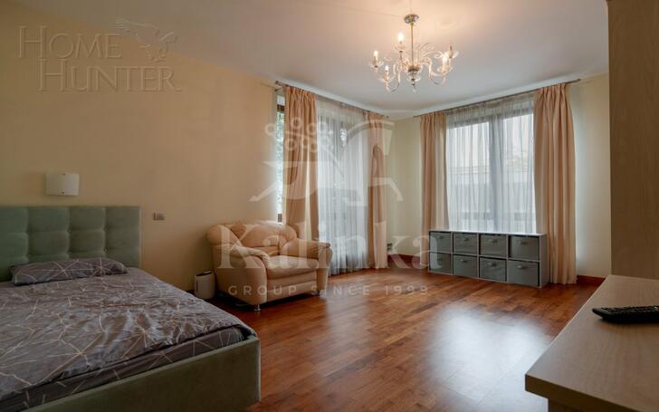 5-КОМН. КВАРТИРА С ОТДЕЛКОЙ 232.5 М² НА 3 ЭТАЖЕ