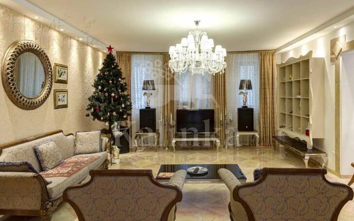 2-этажный коттедж 900 м² с отделкой