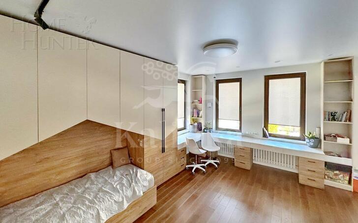 2-этажный таунхаус 240 м² с отделкой