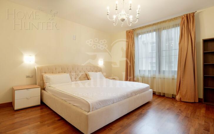 5-КОМН. КВАРТИРА С ОТДЕЛКОЙ 232.5 М² НА 3 ЭТАЖЕ