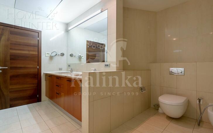5-КОМН. КВАРТИРА С ОТДЕЛКОЙ 232.5 М² НА 3 ЭТАЖЕ