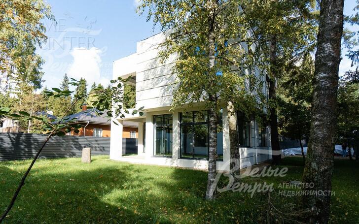2-этажный коттедж 300 м² без отделки