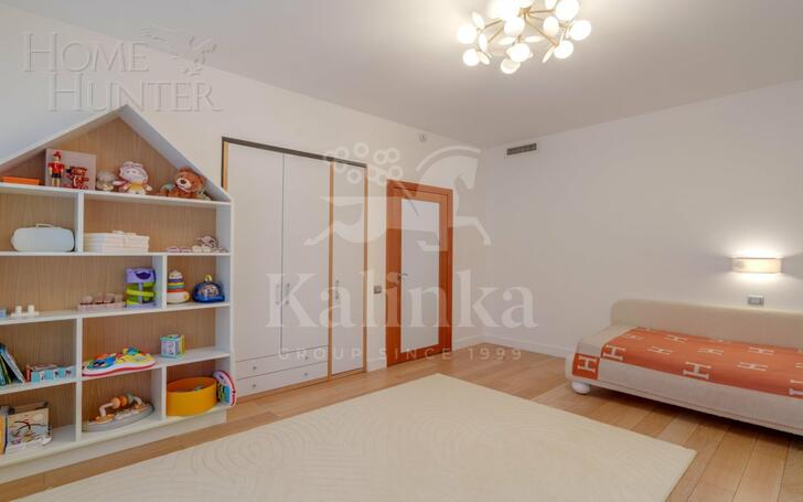 5-КОМН. КВАРТИРА С ОТДЕЛКОЙ 204.2 М² НА 3 ЭТАЖЕ