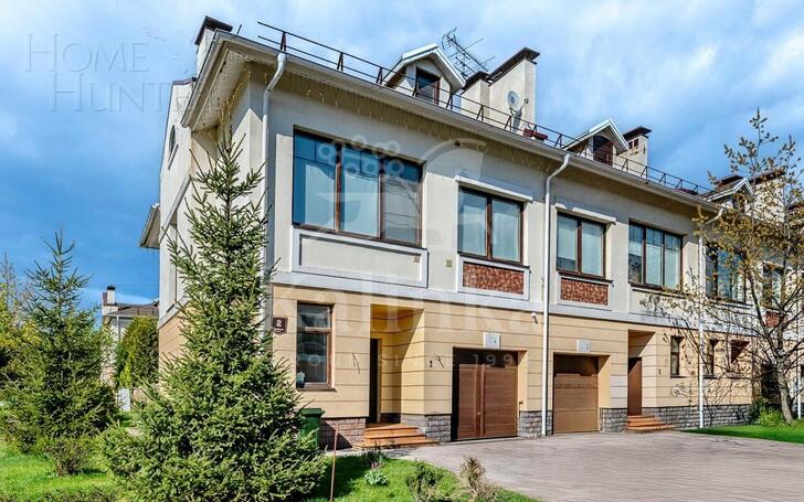 2-этажный таунхаус 240 м² с отделкой
