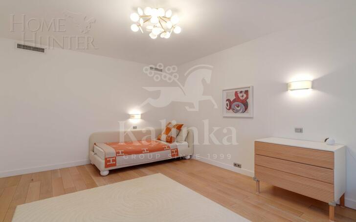 5-КОМН. КВАРТИРА С ОТДЕЛКОЙ 204.2 М² НА 3 ЭТАЖЕ