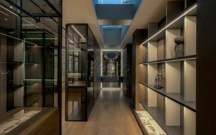 3-этажный коттедж 2 150 м² с отделкой
