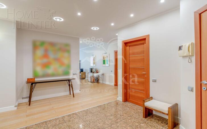 5-КОМН. КВАРТИРА С ОТДЕЛКОЙ 204.2 М² НА 3 ЭТАЖЕ