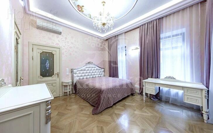 3-этажный коттедж 920 м² с отделкой