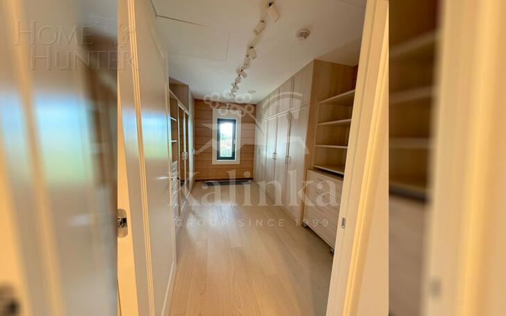 2-этажный коттедж 1 000 м² с отделкой