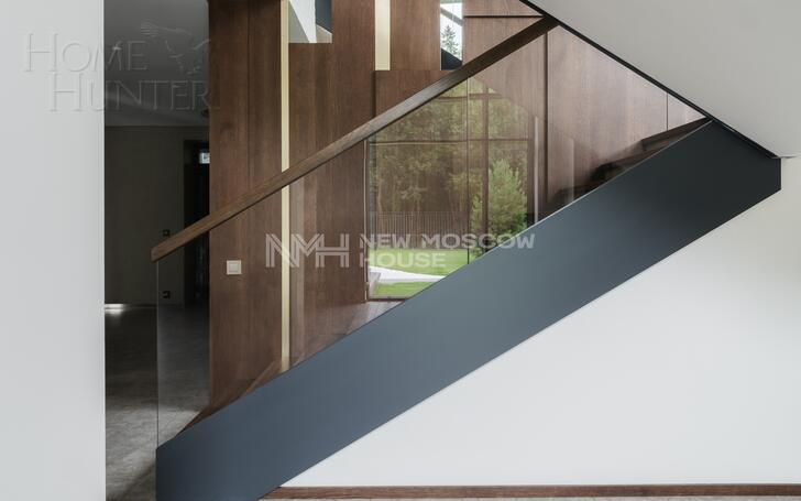 2-этажный коттедж 640 м² с отделкой