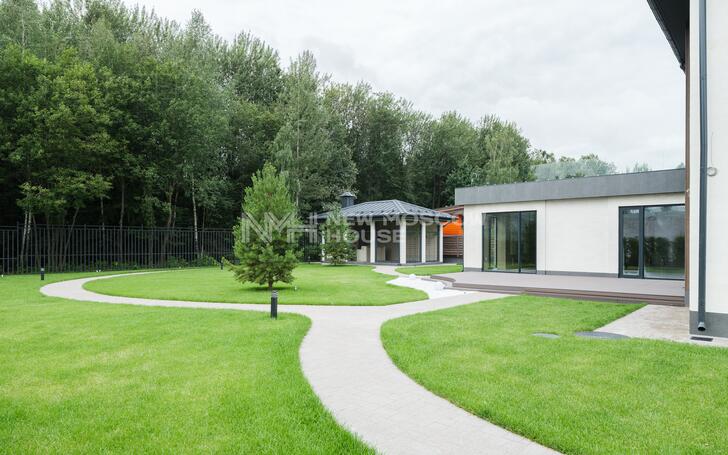2-этажный коттедж 640 м² с отделкой
