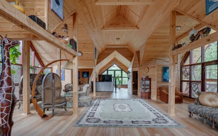 3-этажный коттедж 650 м² с отделкой