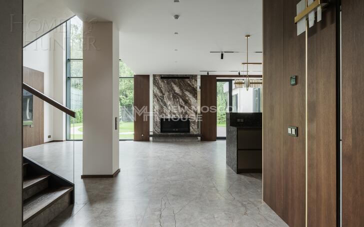 2-этажный коттедж 640 м² с отделкой