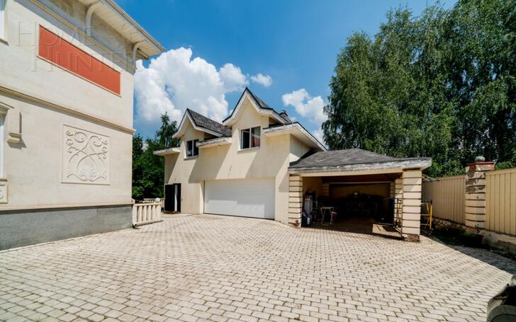 2-этажный коттедж 800 м² с отделкой