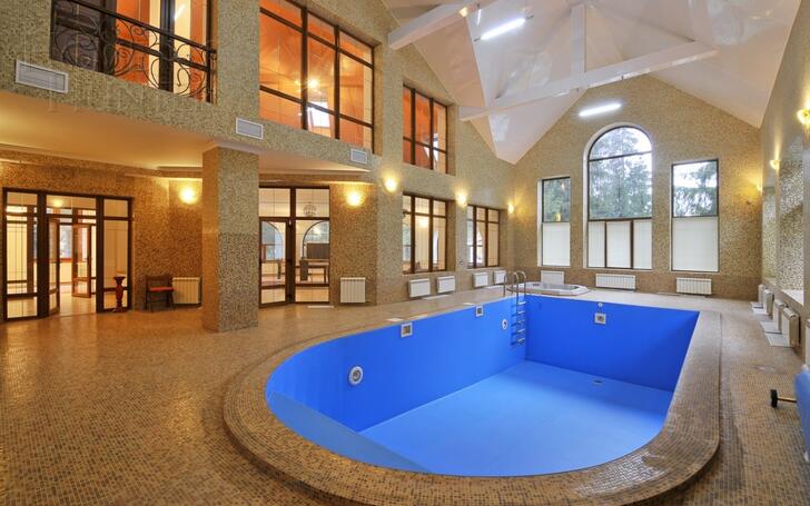 2-этажный коттедж 1 500 м² с отделкой