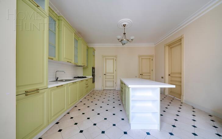 2-этажный коттедж 800 м² с отделкой