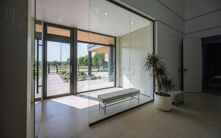 2-этажный коттедж 420 м² с отделкой
