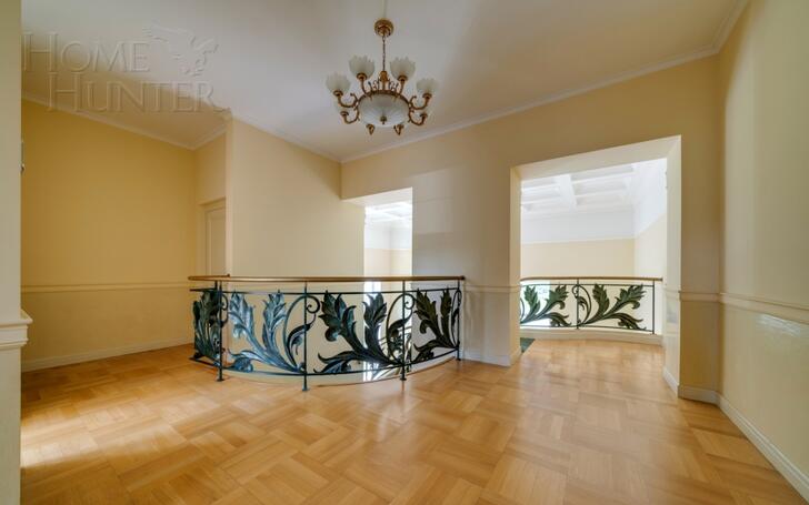2-этажный коттедж 800 м² с отделкой