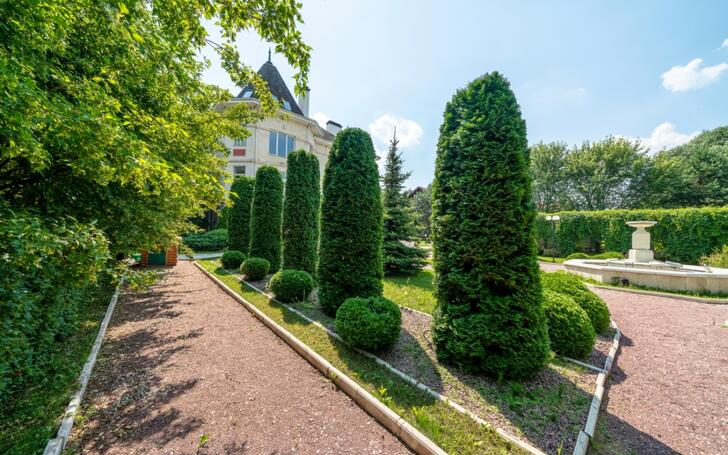 2-этажный коттедж 800 м² с отделкой