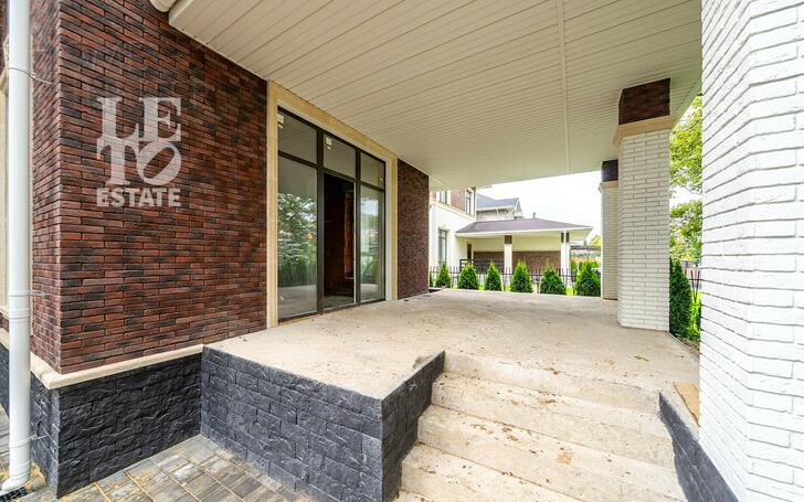 2-этажный коттедж 286.9 м² без отделки