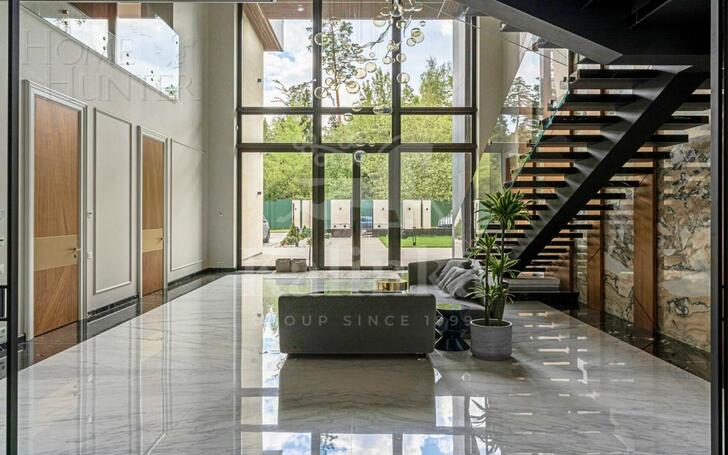2-этажный коттедж 2 084 м² с отделкой