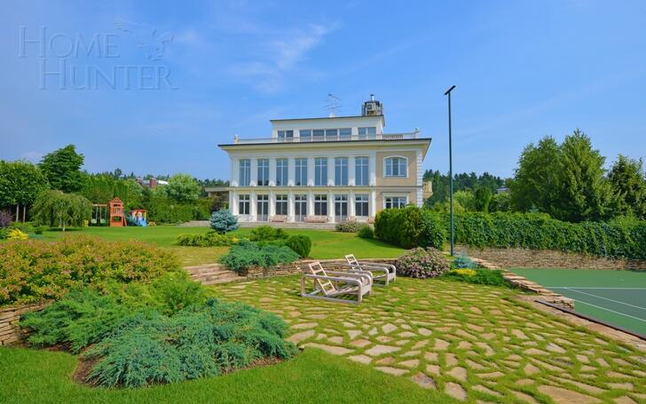 2-этажный коттедж 985 м² с отделкой