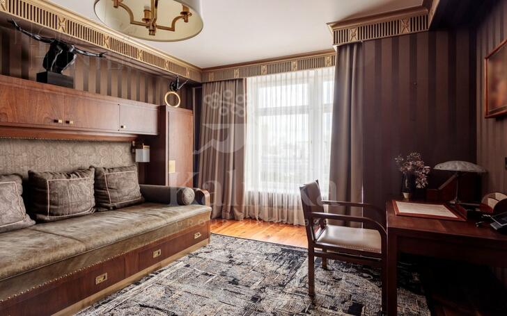 3-КОМН. КВАРТИРА С ОТДЕЛКОЙ 175 М² НА 8 ЭТАЖЕ