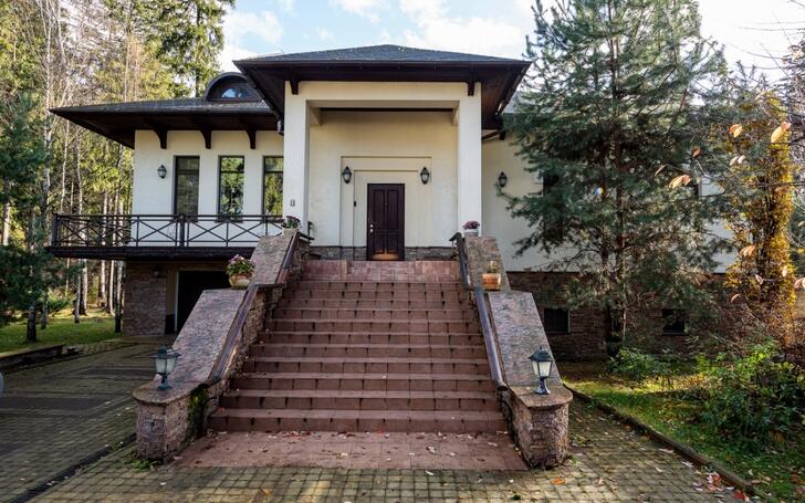 2-этажный коттедж 462 м² с отделкой