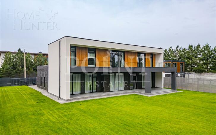 2-этажный коттедж 604 м² с отделкой